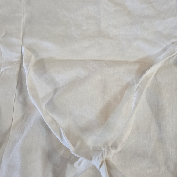 Cupshe Cream Sleeveless Blouse with Button Detail - Picture 14 of 16